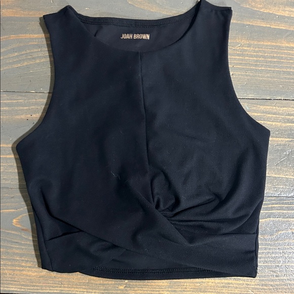 Joah Brown Elegant Black Crop Top - Picture 4 of 4